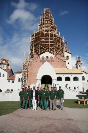 Создатели храма