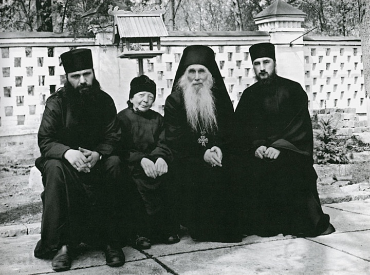 В гостях у Старца. Фото иеромонаха Савватия (Севостьянова).