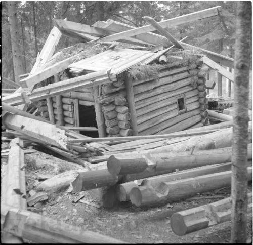 Разрушенная келия, 1943 г.