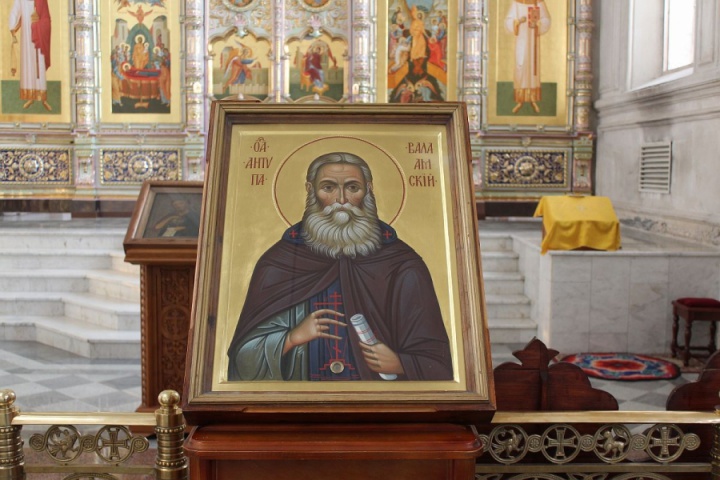 Верхотурский Свято-Николаевский мужской монастырь Екатеринбургской епархии. Во время принесения образа с Валаама епископом Панкратием 25