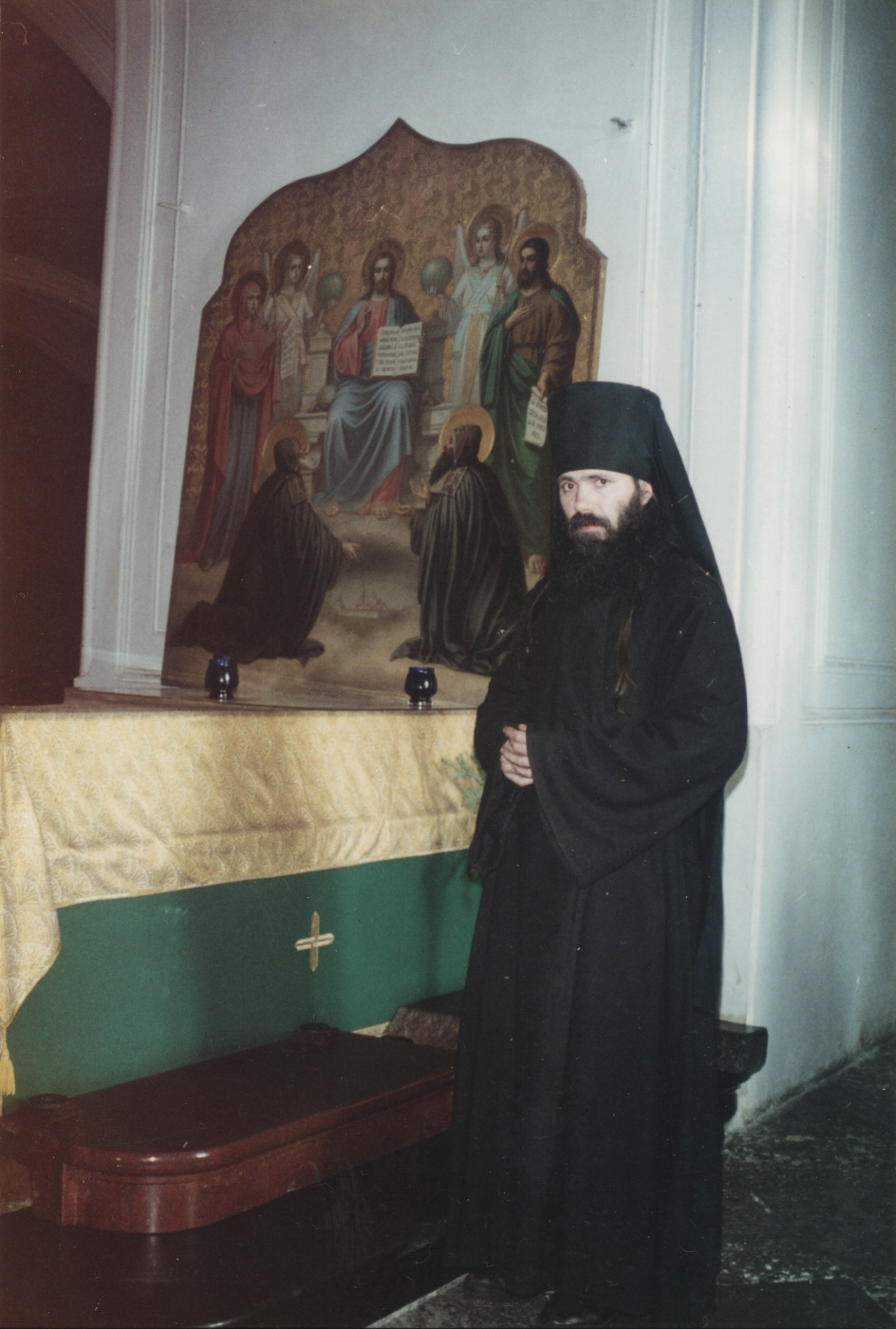 1996_перед постригом в мантию.jpg