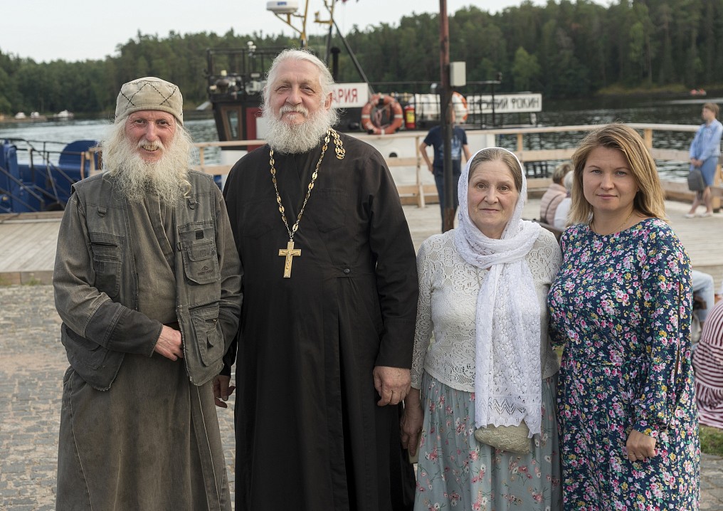 Перед отъездом на причале. Фото Игоря Сазеева. 2023 год