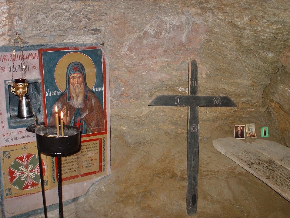 Афон. Монастырь Эсфигмен. Келия, где подвизался прп. Антоний Киево-Печерский.