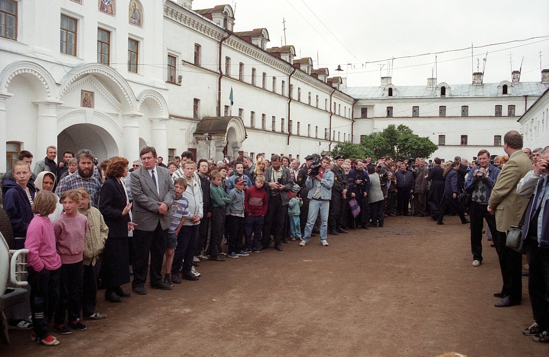 Визит Приснопоминаемого Патриарха Алексия II в Валаамскую обитель 1998 года. Южная часть внешнего каре