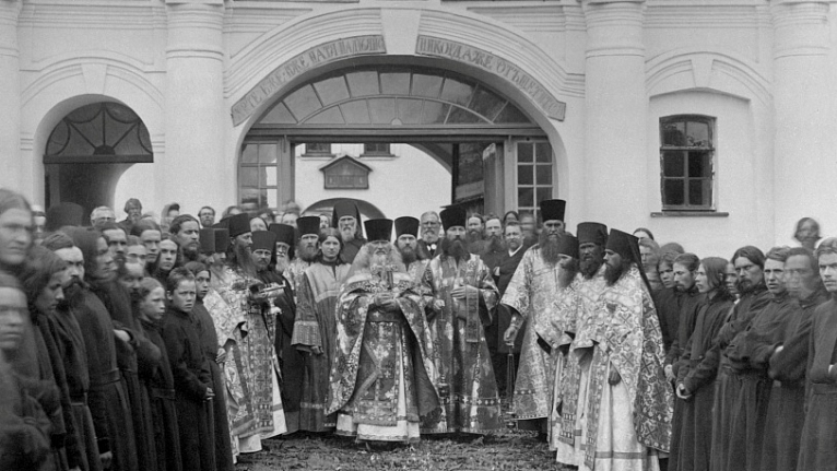 Святейший Патриарх Кирилл освятил надвратный храм святых апостолов Петра и Павла в Валаамском монастыре, 2018