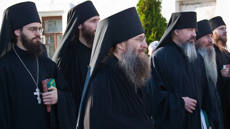 Порядок вступления в братию