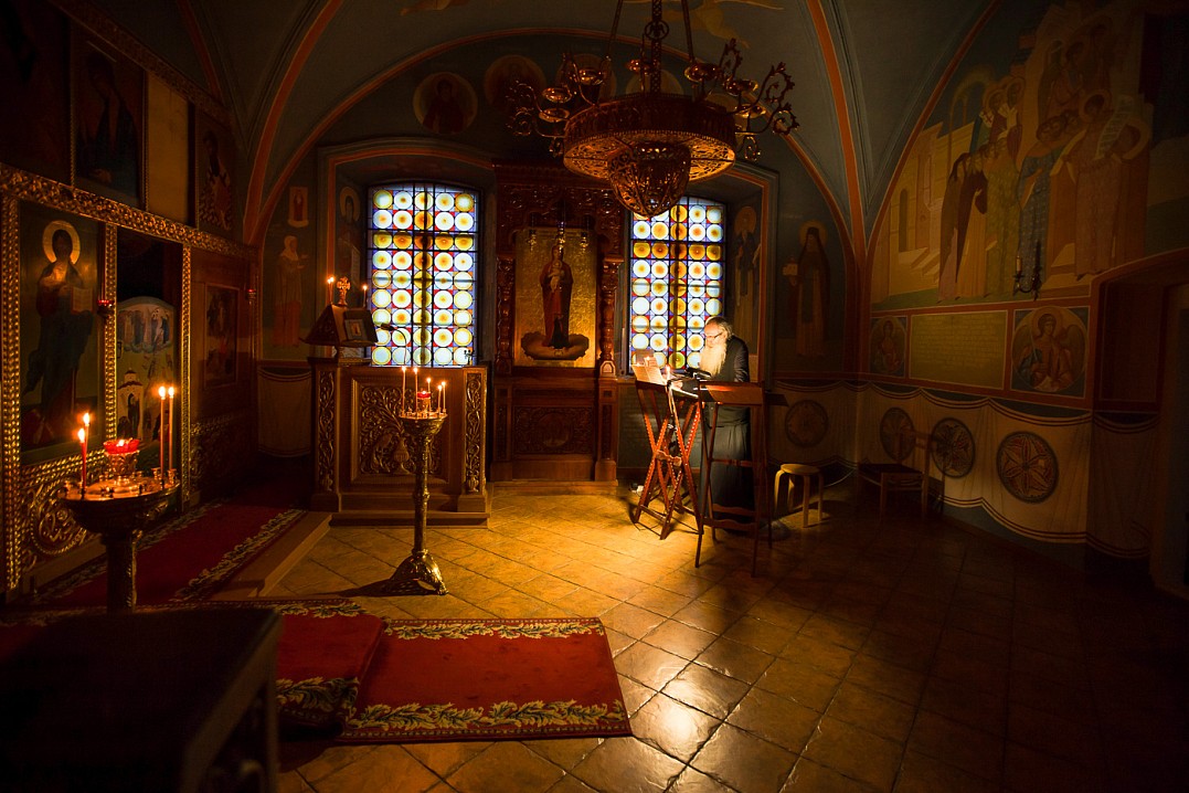 Чтение Неусыпаемой Псалтири в храме Валаамской иконы Божией Матери