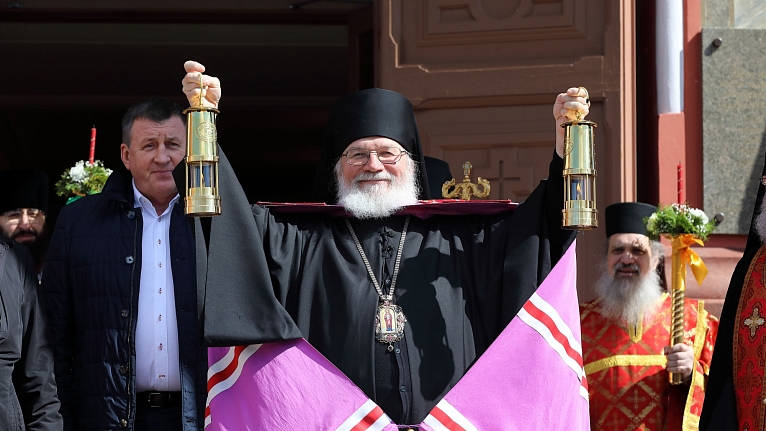 Встреча Благодатного огня в Валаамской обители