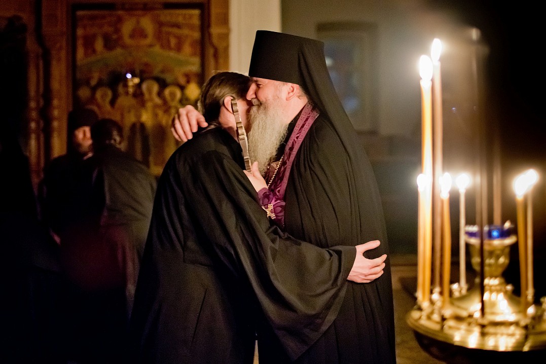 Но Господь дает нам такие дни, как Святая Четыредесятница – самое прекрасное время для человеческой души, золотое время покаяния, которое мы можем принести милостивому и всепрощающему Господу нашему. 