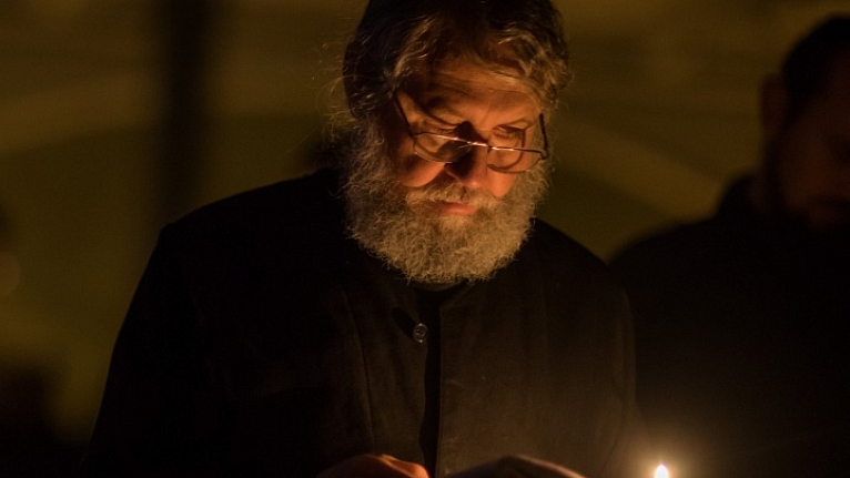 Смирение, сопровождаемое тайным доброделанием,  есть признак совершенной любви к Богу.