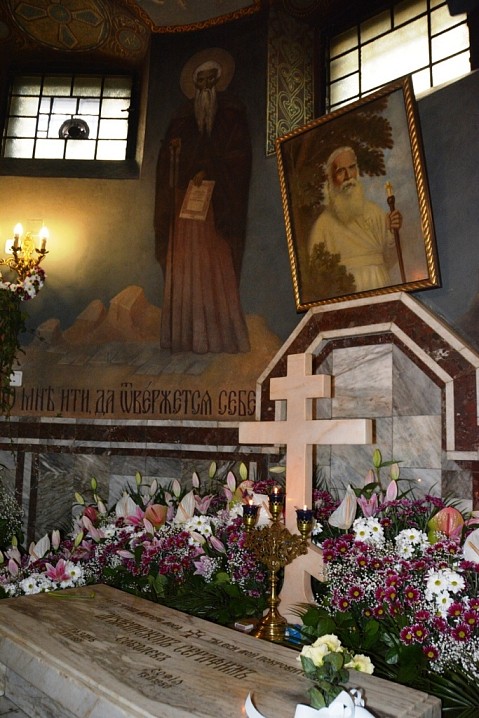 26 февраля 2016 г. в Никольском храме-подворье состоялся первый молебен новопрославленному святителю Серафиму (Соболеву).