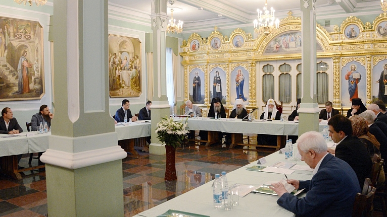 Предстоятель Русской Церкви возглавил заседание Попечительского совета по восстановлению Валаамской обители, 2012