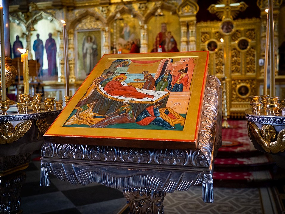 Рождество Твое, Богородице Дево, радость возвести всей вселенней…