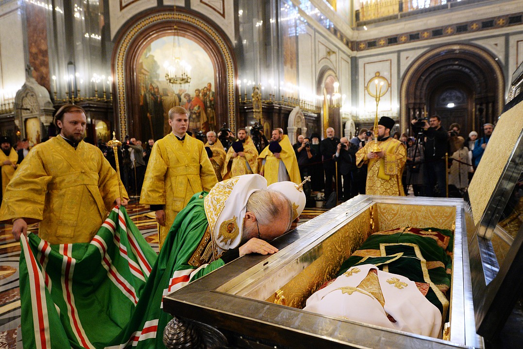 Молитвами святителя Тихона да вразумит, укрепит и оградит от всякого зла Господь Вседержитель епископат Церкви нашей, собравшийся на Архиерейском Соборе в преддверии столетия восстановления Патриаршества Русской Православной Церкви. Аминь. Фото: Сергей Вл