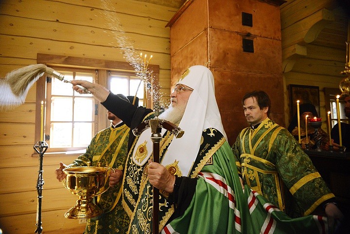 Патриарший визит на Валаам.Посещение острова Байонный. Освящение храма в честь преподобного Германа Аляскинского. Июль 2013 года 