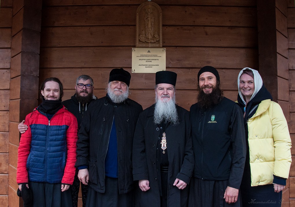 На Светлом острове в гостях у отца Мефодия. Фото Романа Михайловского. 21 мая 2021 года
