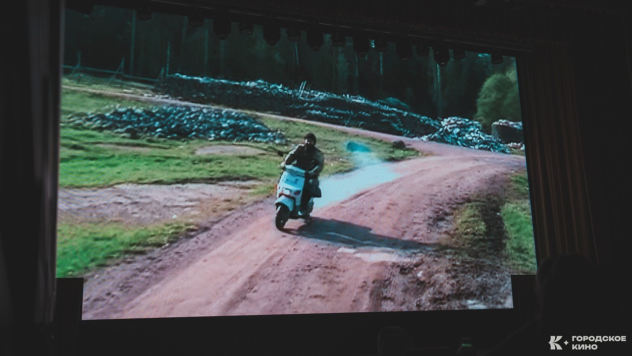 Отец Георгий. Кадр из фильма, снятый на телефон одним из волонтёров. Фото ЦКР 