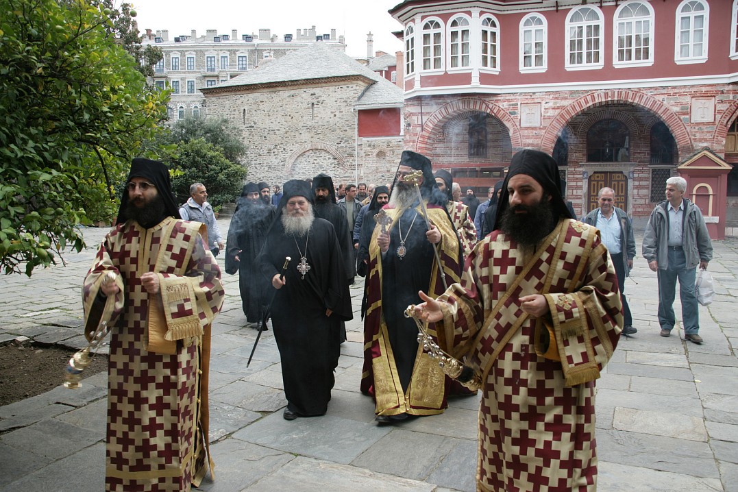 Афон. Монастырь Ватопед. Панигир преподобного Евдокима (Саввы) Ватопедского (5 октября по ст. ст.).